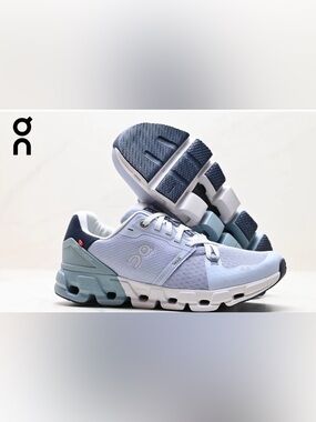 ON RUNNING CLOUDFLYER 4